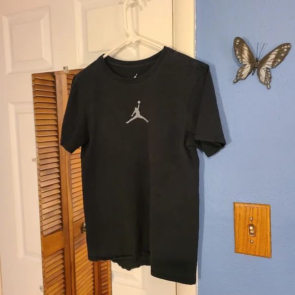 Jordan Black T-Shirt - Picture 3 of 10